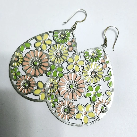 Flower 🌼 enamel dangle silver hooks Earrings - Picture 8 of 9